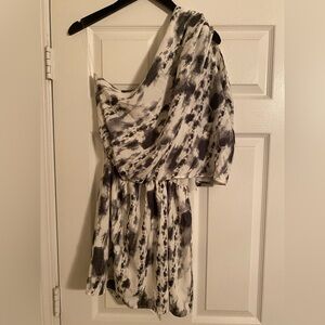 South Boutique Women’s Elegant One-Shoulder Black and White Dress Large. NWT.